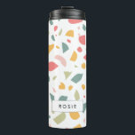 Modern pastel terrazzo patroon thermosbeker<br><div class="desc">Moderne vormgeving pasteel terrazzo. Volledig aanpasbaar: u kunt de patroonkleuren zo nodig wijzigen.</div>