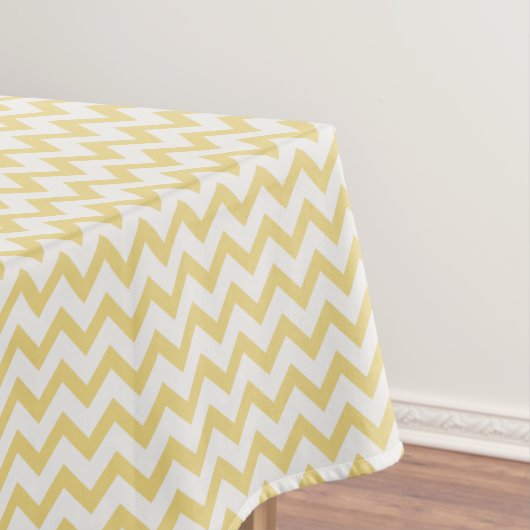 Modern pastelgeel en wit chevron patroon tafelkleed (Voorbeeld)