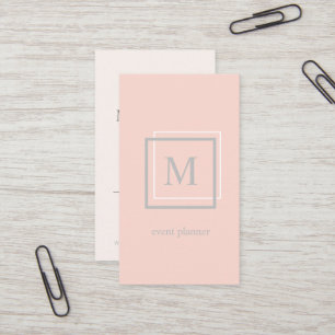 Modern pastelroze en grijs monogram visitekaartje
