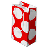 Modern patroon met heldere rode witte pokadots klein cadeauzakje (Achterkant Gekanteld)
