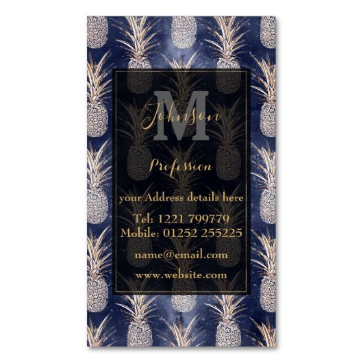 Modern patroon van nebula met gouden anananassen magnetisch visitekaartje (Voorkant Verticaal)