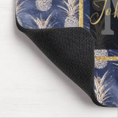 Modern patroon van nebula met gouden anananassen muismat (Hoek)