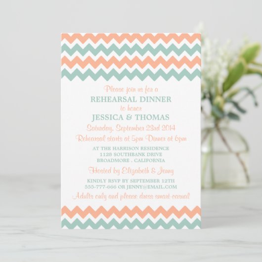Modern Peach & Mint Chevron Rehearsal Dinner Kaart (Staand voorkant)