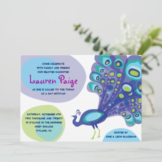 Modern Peacock Bar Bat Mitzvah Uitnodiging (Staand voorkant)