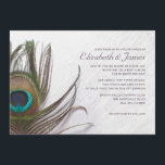 Modern Peacock Feathers Wedding Invitations Kaart<br><div class="desc">Moderne paarse vreugdeveren bruiloft nodigen design uit! Moderne vredesveren trouwen dit en dat! Moderne pauw veegt alles! Bekijk deze perfecte vredesveren trouwuitnodigingen op Zazzle. Geniet van het D-I-Y plezier door de sjabloon van de uitnodiging aan te passen met al je trouwgegevens. Vermijd goedkoop kijkende kjes en beveel deze pauw-veren trouwkaarten...</div>