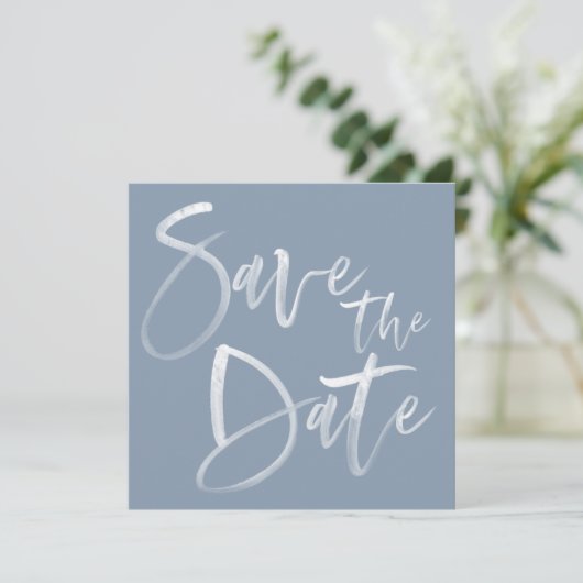 Modern penseel kalligrafiescript Stusty Blue Weddi Save The Date (Staand voorkant)