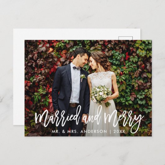 Modern penseelscript, gehuwd en vrolijk kerstfeest briefkaart (Voorkant / Achterkant)