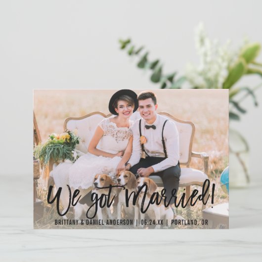 Modern penseelscript we hebben gehuwde foto aankondiging (Staand voorkant)