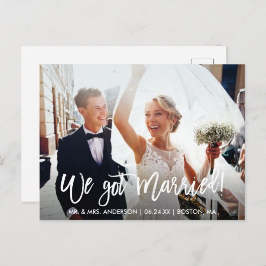 Modern penseelscript We zijn getrouwd Briefkaart (Voorkant / Achterkant)