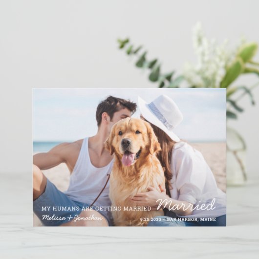 Modern Pet Wedding Couple Photo Dog Save The Date (Staand voorkant)