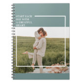 Modern Photo Green Family Lovely Gift Notitieboek (Voorkant)