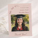 Modern photo pink neutral Graduation She did it Bedankkaart<br><div class="desc">Complete your graduation celebration with the matching muted blush pink neutral “She Did It” thank you card. Designed to coordinate perfectly with the She Did It Graduation Party Collection, this modern thank you card features a clean, stylish layout and confident typography that celebrates her achievement. The back includes a customizable...</div>