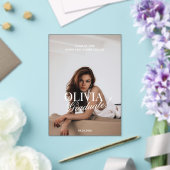 Modern Photo Typography Script Grad Announcement Acryl Uitnodigingen (Insitu (Huwelijk))