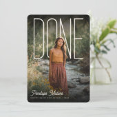 Modern Photopop DONE Graduation Party Kaart (Staand voorkant)