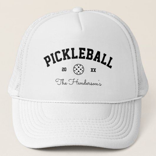 Modern Pickleball Team Familienaam Matching Trucker Pet (Voorkant)