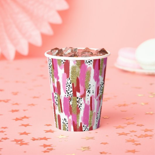 Modern Pink and White Party Paper Cups Papieren Bekers (Insitu)