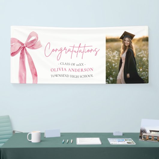 Modern Pink Bow Coquette Afstuderen Gefeliciteerd Spandoek (Beurs)