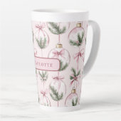 Modern Pink Christmas Ornament Personalized Latte Mok (Rechterhoek)