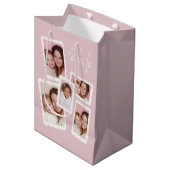 Modern Pink “Fa La La” Multi Photo Christmas Gift  Medium Cadeauzakje (Voorkant Gekanteld)
