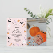 Modern Pink Halloween Little Pumpkin Birth Aankondiging (Staand voorkant)