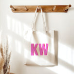 Modern Pink Red Shadow Monogram Personalized Tote Bag<br><div class="desc">Draag uw benodigdheden in stijl met deze moderne Roze Rode Schaduw Monogram Canvas tas. Het gedurfde monogram-ontwerp in roze en rood voegt een gepersonaliseerde,  eigentijdse touch toe aan uw dagelijkse look. Ruim en chique,  dit tas is ideaal voor winkelen,  reizen of dagelijkse boodschappen met een moderne flair.</div>