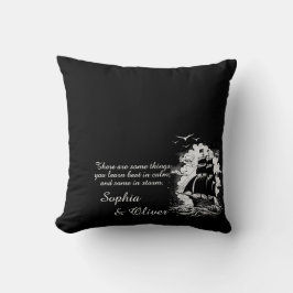 Modern Piratenschip Motivatie Quote Witte Tekst Kussen