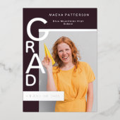 Modern Plum Graduation Announcement Silver Foil Folie Feestdagenkaart (Voorkant)