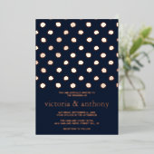 Modern Polka Dots Wedding Real Folie Uitnodiging (Staand Voorkant)