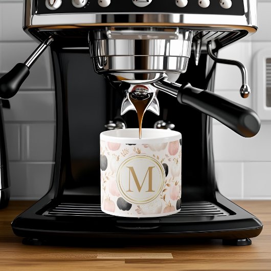 Modern pompoenmonogram – gepersonaliseerd Initiaal Espresso Kop