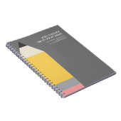 Modern potlood met leraar en leslokaal onderwerp notitieboek (Rechterzijde)