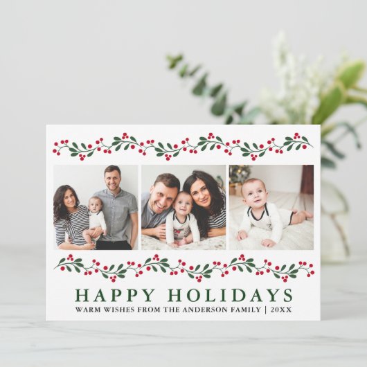 Modern Prettige feestdagen Berries Greenery 3 Foto Feestdagenkaart (Staand voorkant)