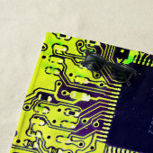 Modern printplaatontwerp Voeg naam toe Geeky Strandlaken (In situ)