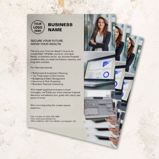 Modern professionele flyer voor financiële dienste