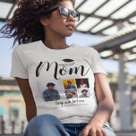 Modern Proud Mam | 5 Foto-Afstuderen T-Shirt<br><div class="desc">Creëer je eigen afstuderen T-shirt van je moeder met 5 foto's van je zoon of dochter, tekst met de tekst "PROUD MOM", 5 afbeeldingen, je kindernaam, de school of collage en de klas van XXXX. Het shirt is gemakkelijk gepersonaliseerd en de doopvontstijlen, de grootte en de kleuren kunnen worden veranderd...</div>
