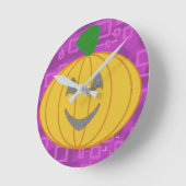Modern Pumpkin on Purple Geometric Ronde Klok (Hoek)