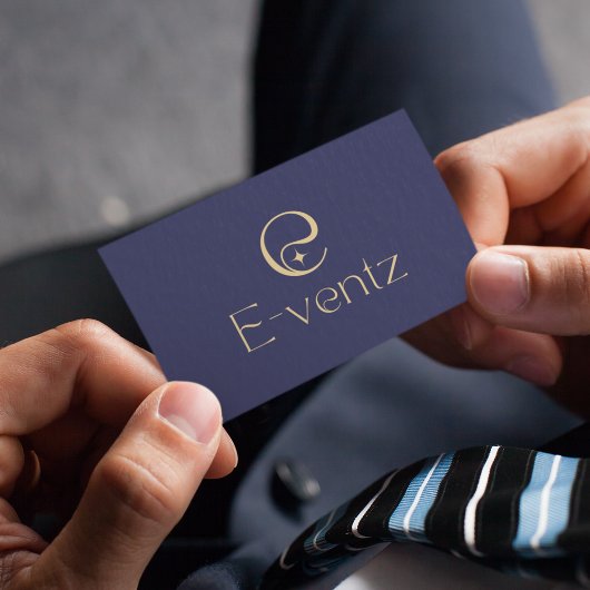 Modern QR Code & Business Logo l Navy Blue & Gold Visitekaartje