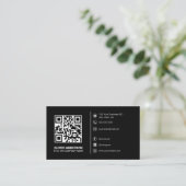 Modern QR Code Custom Logo Social Media Zwart Visitekaartje (Staand voorkant)