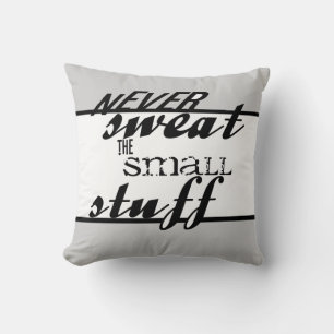 modern quote loodlow bold text home decor kussen