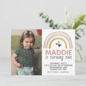 Modern Rainbow Photo Birthday Invitation Kaart (Staand voorkant)