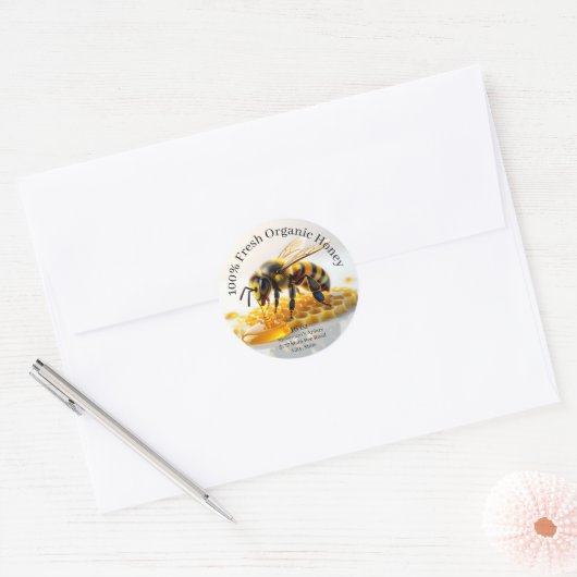 Modern Realistic Honey Bee and Honeycomb Ronde Sticker (Envelop)