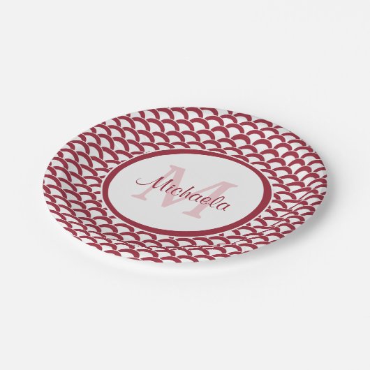 Modern Red and White Scallops Monogram en Naam Papieren Bordje (Gekanteld)