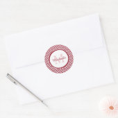 Modern Red and White Scallops Monogram en Naam Ronde Sticker (Envelop)