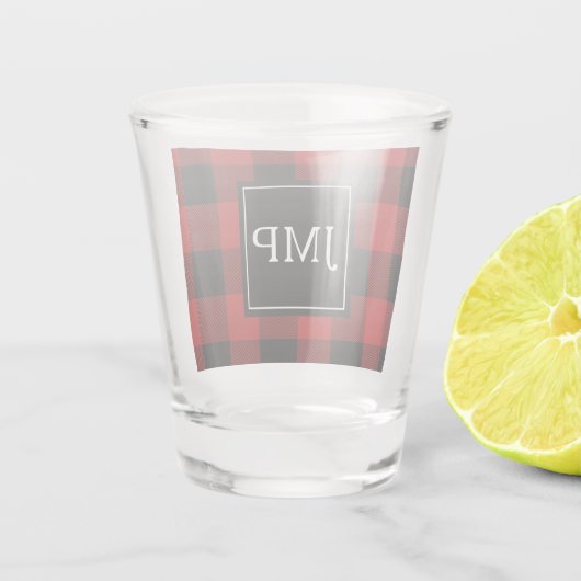 Modern Red Buffalo Plaid Persoonlijk Initiaal Shot Glas (Achterkant)
