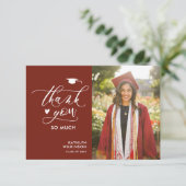 Modern Red Elegant Script Photo Simple Afstuderen Bedankkaart (Staand voorkant)