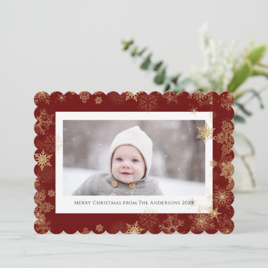Modern Red Elegant Script Snowflakes Bokeh Overlay Feestdagenkaart (Staand voorkant)