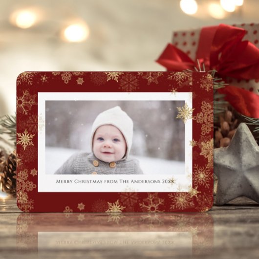 Modern Red Elegant Script Snowflakes Bokeh Overlay Feestdagenkaart