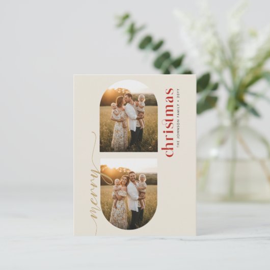 Modern Red & Gold Script Family Photo Christmas Feestdagenkaart (Staand voorkant)