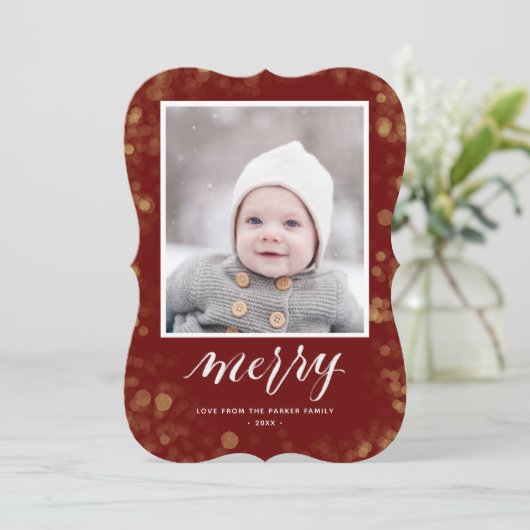 Modern Red Gold Snowflakes Bokeh minimalistische f Feestdagenkaart (Staand voorkant)