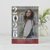 Modern Red Graduation Cap Senior Photo Kaart (Staand voorkant)