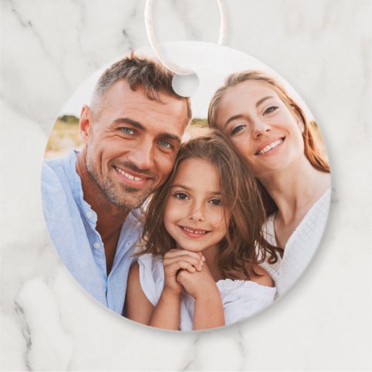 Modern Red Joyful Kerstfeestdag Foto Bedankjes Labels (Achterkant)